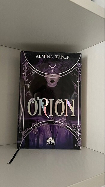 Çok güzel ve resimli bir fantastik kitap