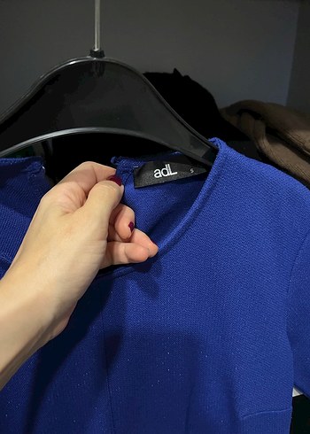 Mavi Kısa Kollu Kalem Elbise - Görsel 3