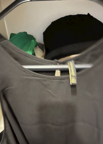 Zara siyah etek ucu katlı bluz - Görsel 2