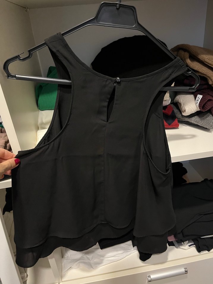 Zara siyah etek ucu katlı bluz - Görsel 3