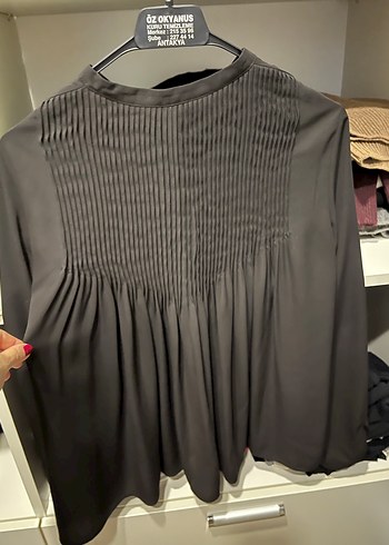 Siyah V Yaka Uzun Kollu Kadın Gömlek - Görsel 3