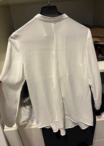 Kadın Beyaz Uzun Kollu V Yaka Gömlek - Görsel 3