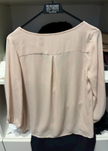 Bej V Yaka Düğmeli Kadın Gömlek - Görsel 3