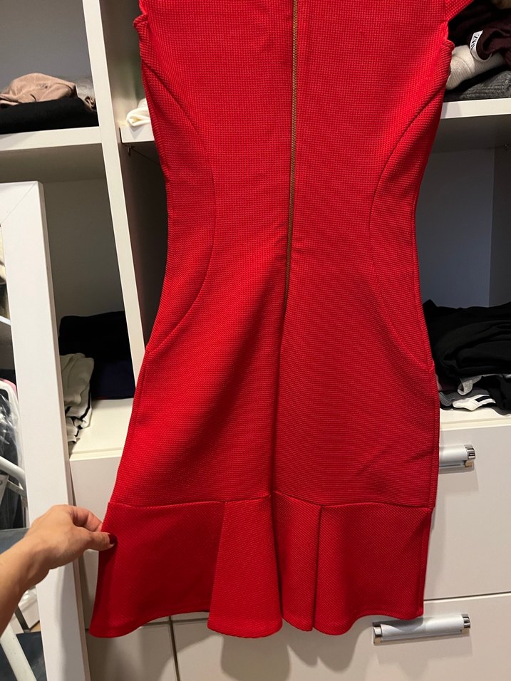 Kısa Kollu Kırmızı Midi Triko Elbise - Görsel 4