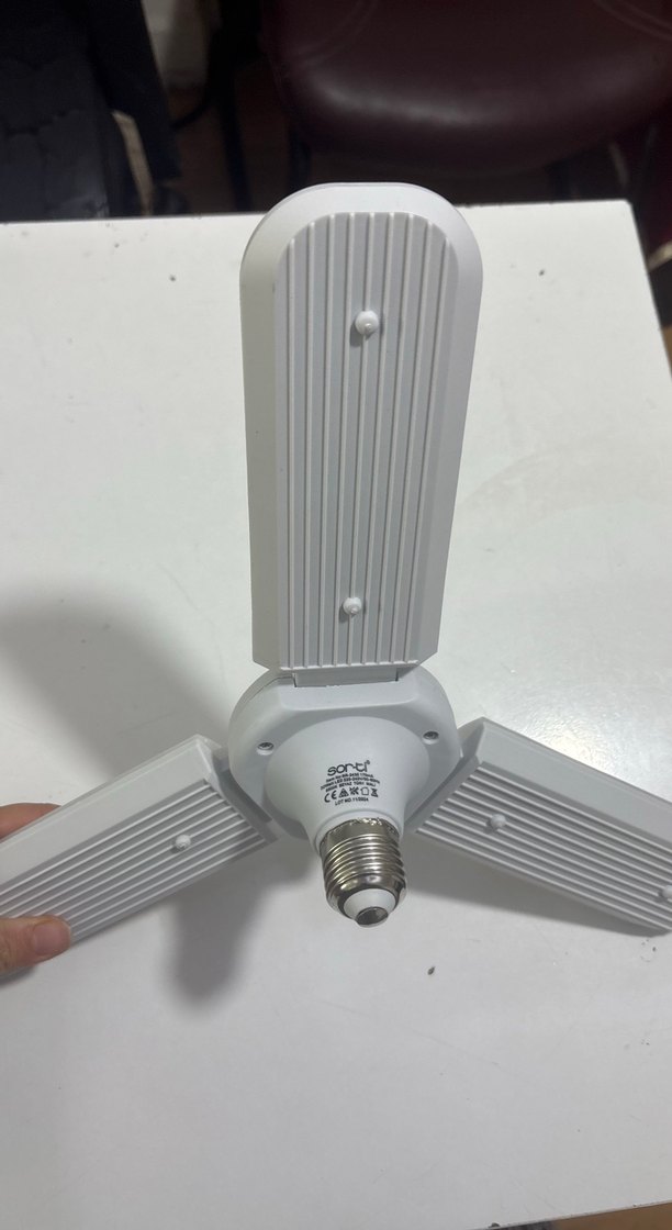 Üç Kanatlı Beyaz Tavan lambası - Görsel 3