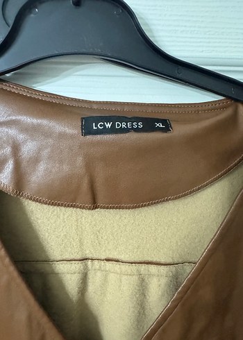 Kahverengi Parlak Deri Kemerli Midi Elbise - Görsel 4