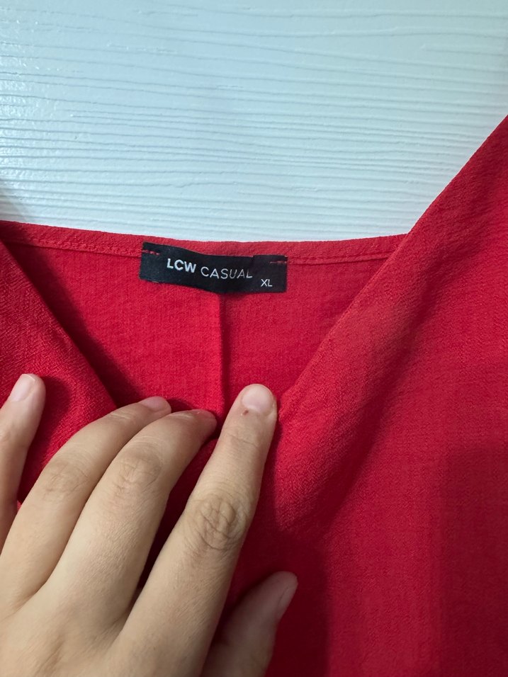 Kırmızı V Yaka Kadın Mini Atlet - Görsel 3