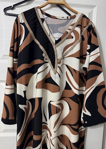 Bohem Tarz Uzun Kahverengi Batik Elbise - Görsel 3