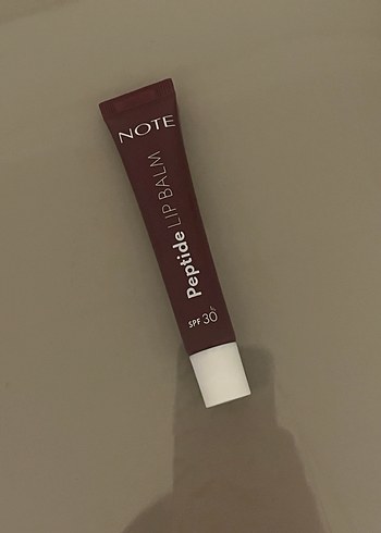 Note Peptit Dudak Balmı SPF30 - 04 Berry Glow - Görsel 2