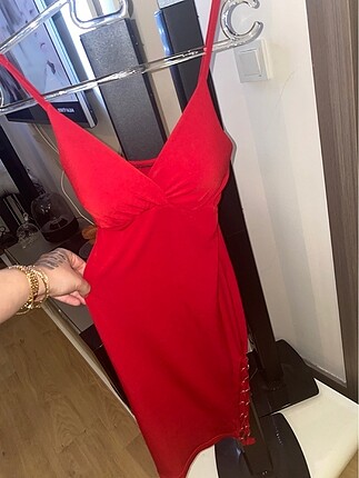 38 Beden kırmızı Renk Kırmızı v yaka elbise