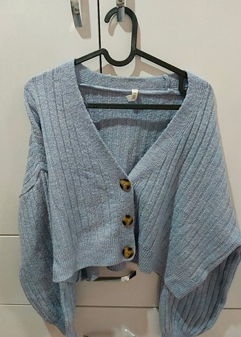 Düğmeli Gri V Yaka Kadın Hırka - Görsel 4