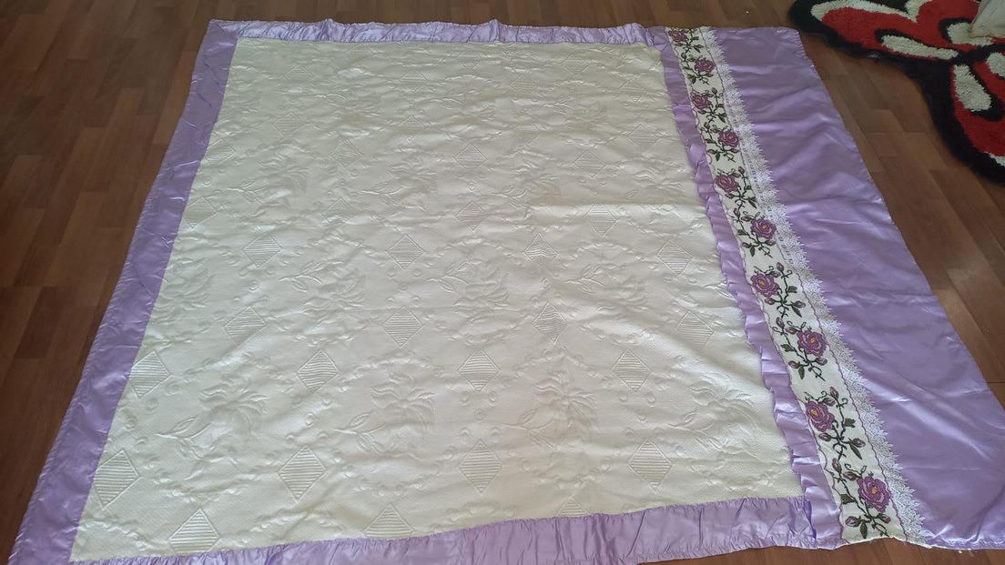 Mor Nakışlı Yastık Kılıfı ve pike - Görsel 3