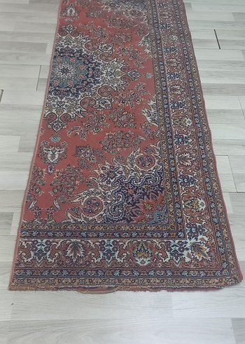 Klasik Desenli Çok Renkli Halı