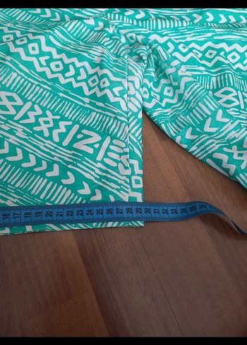 Turkuaz Desenli Bol Kesim Erkek Mayo Şortu - Görsel 7