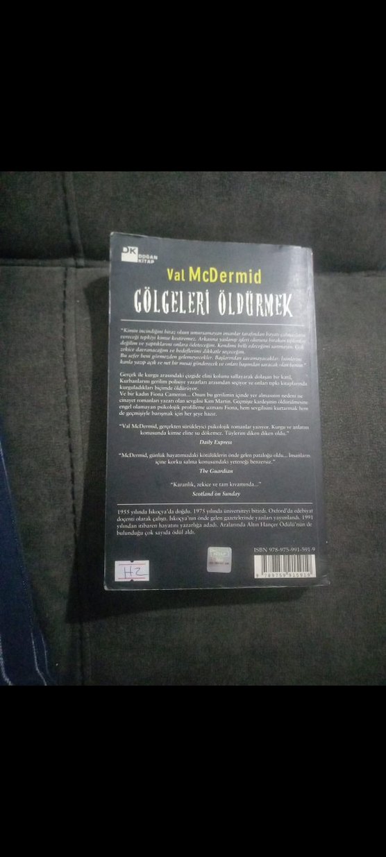 Gölgeleri Öldürmek - Val McDermid - Görsel 2