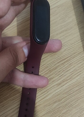 Mİ BAND 4