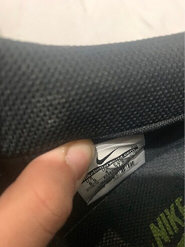 37 Beden İçten topuklu Nike ayakabı