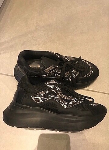 Divarese sneaker