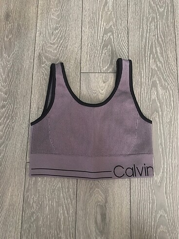 Calvin Klein spor üst