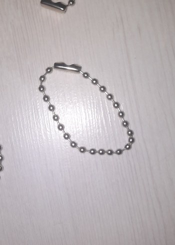 Gri Metal Zincir Parçaları - Görsel 3