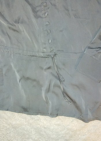 Düğmeli Uzun Kollu Gri  Bluz - Görsel 4