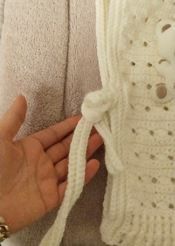 Nakışlı Beyaz Örgü Kız çocuk süveter - Görsel 2