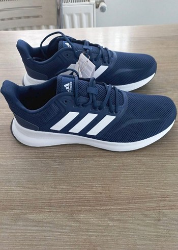 Adidas 40
