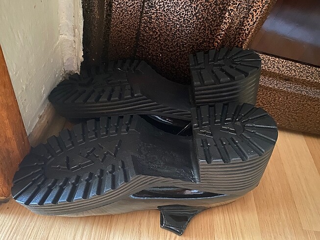 Diğer kadın rugan ayakkabı