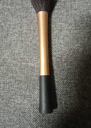 Bej ve Gri Makyaj Fırçası - Görsel 4