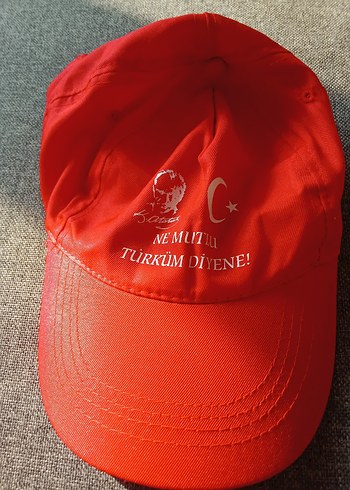 Beden Atatürk ve Türk Bayrağı İşlemeli Şapka