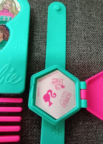 Renkli Barbie Desenli Çocuk kol saati ve tarak - Görsel 9