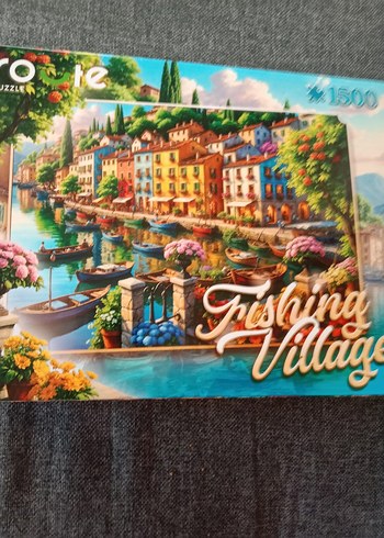 1500 Parçalı Renkli Balıkçı Köyü Puzzle