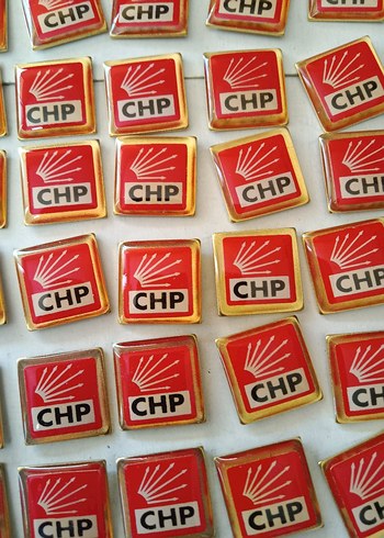 Yeni 175 adet Kırmızı yaldızlı altioklar rozetler - Görsel 6