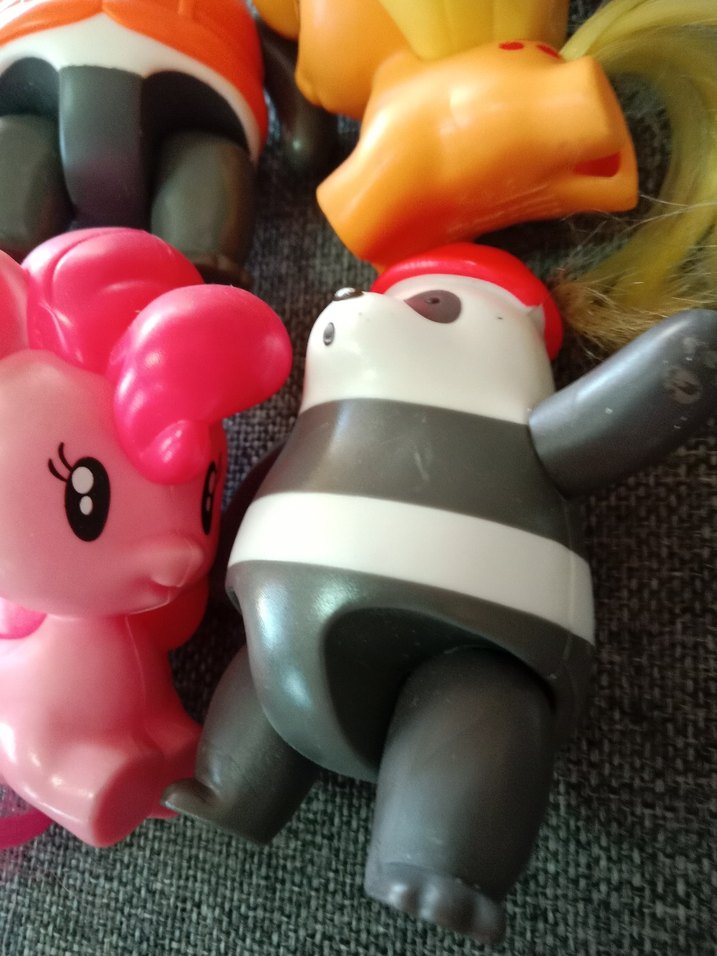 Renkli Çoklu Aksiyon Figürleri Seti 4 lü - Görsel 2