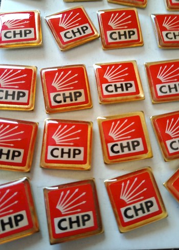 parlak Kırmızı CHP Vintage yeni 50 li rozetler - Görsel 11