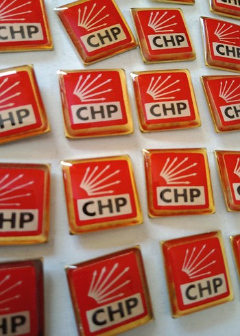 parlak Kırmızı CHP Vintage yeni 50 li rozetler - Görsel 9