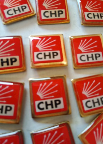 parlak Kırmızı CHP Vintage yeni 50 li rozetler - Görsel 3