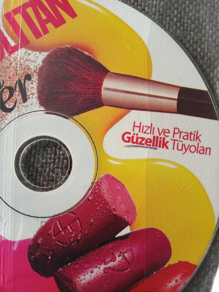 Cosmopolitan Virtual Makeover 
güzellik sırları CD - Görsel 3
