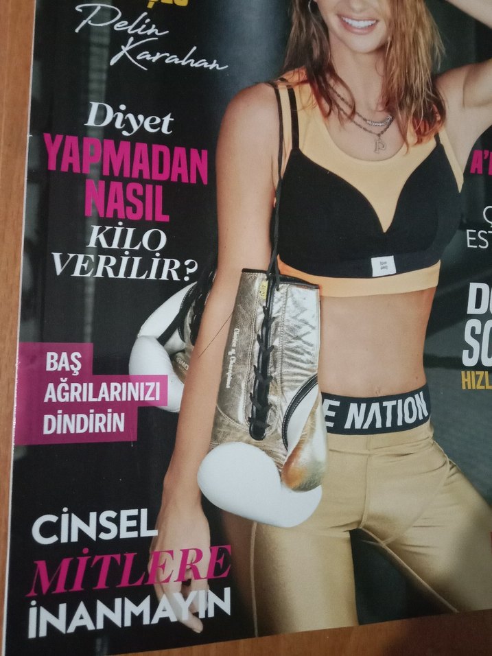 Siyah Deri Mini Atlet - Görsel 2