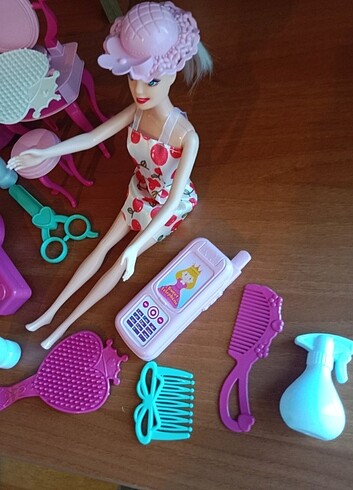 Beden 26 parça Barbie bebek yeni kuaför seti