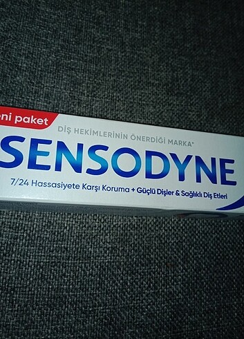 Beden Renk Sensodyne ekstra beyazlatıcı hassas diş macunu
