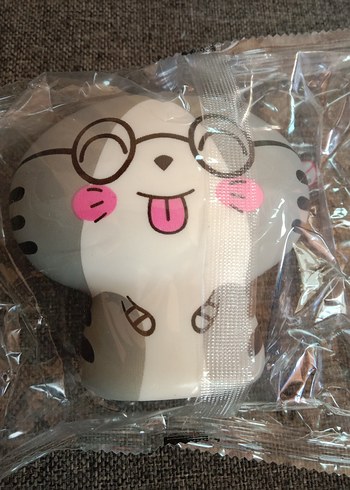 Gri ve Bej Makyaj Süngeri - Görsel 3