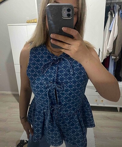 Trendyol & Milla Mavi bağlamalı denim yelek