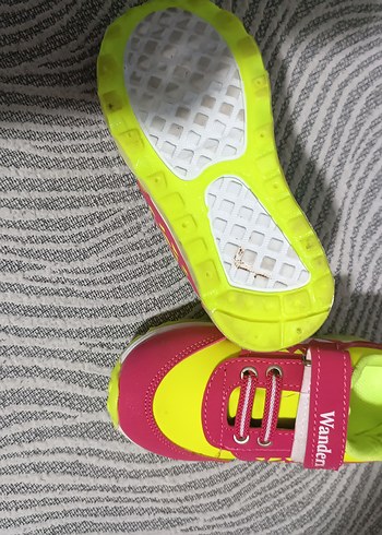 Kız Çocuk Pembe Renkli Velcro Spor Ayakkabı - Görsel 2