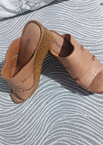 Bej Kadın Dolgu Topuklu Sandalet - Görsel 3