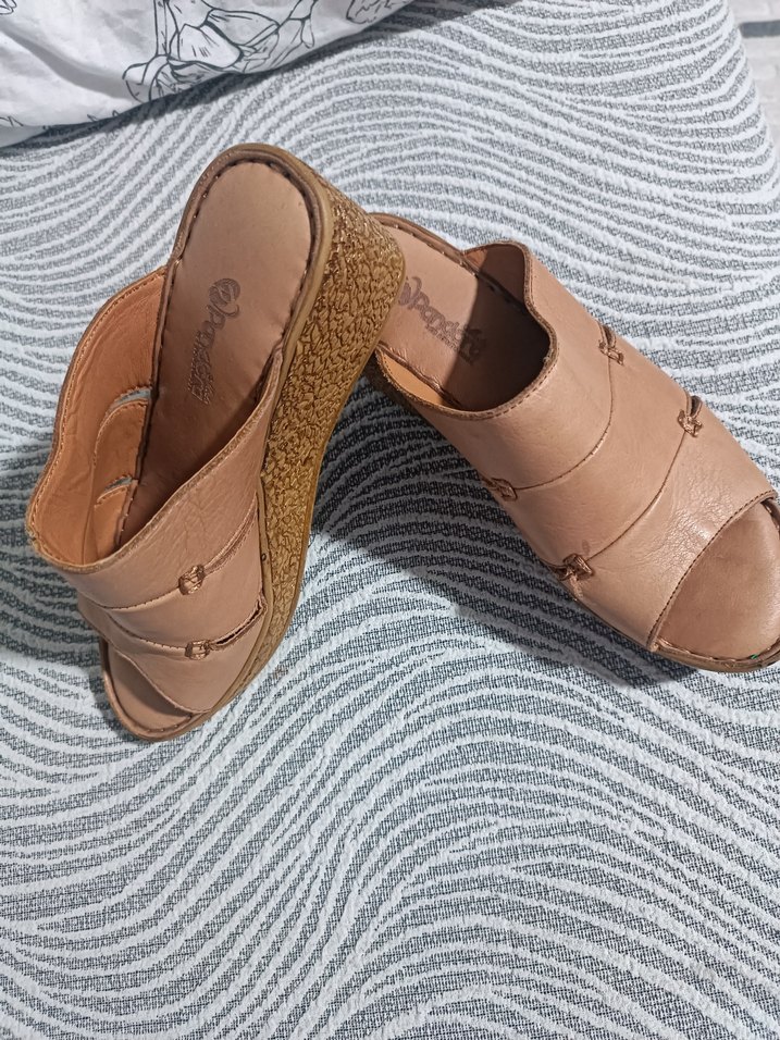 Bej Kadın Dolgu Topuklu Sandalet - Görsel 3