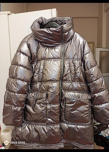 Gri şişme mont bayan