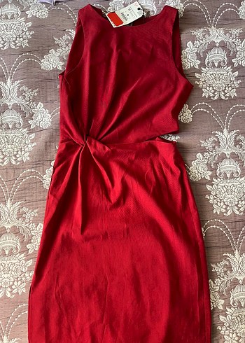 Zara Kırmızı Drapeli Midi Kadın Elbise