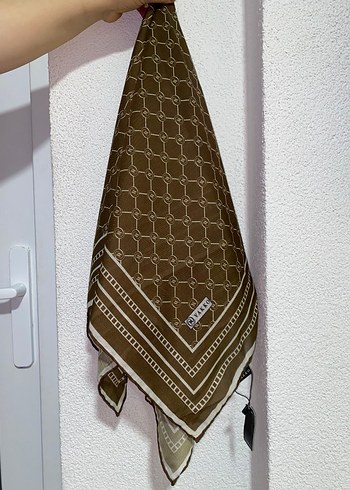 Vakko Siyah Desenli Kadın Fular - Görsel 6