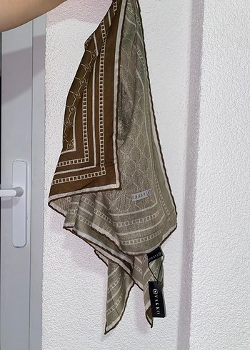 Vakko Siyah Desenli Kadın Fular - Görsel 10